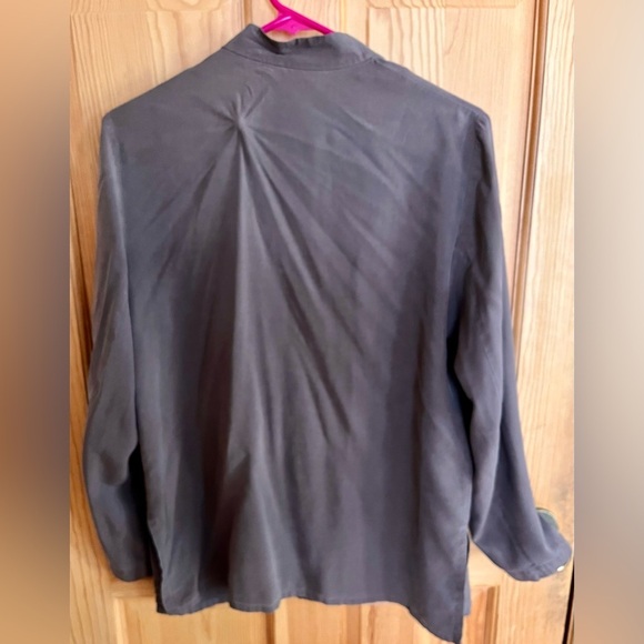 Dark Gray Button-Up Jacket Shirt Pockets Side Slits Muted Color Soft Well Made - Picture 8 of 11